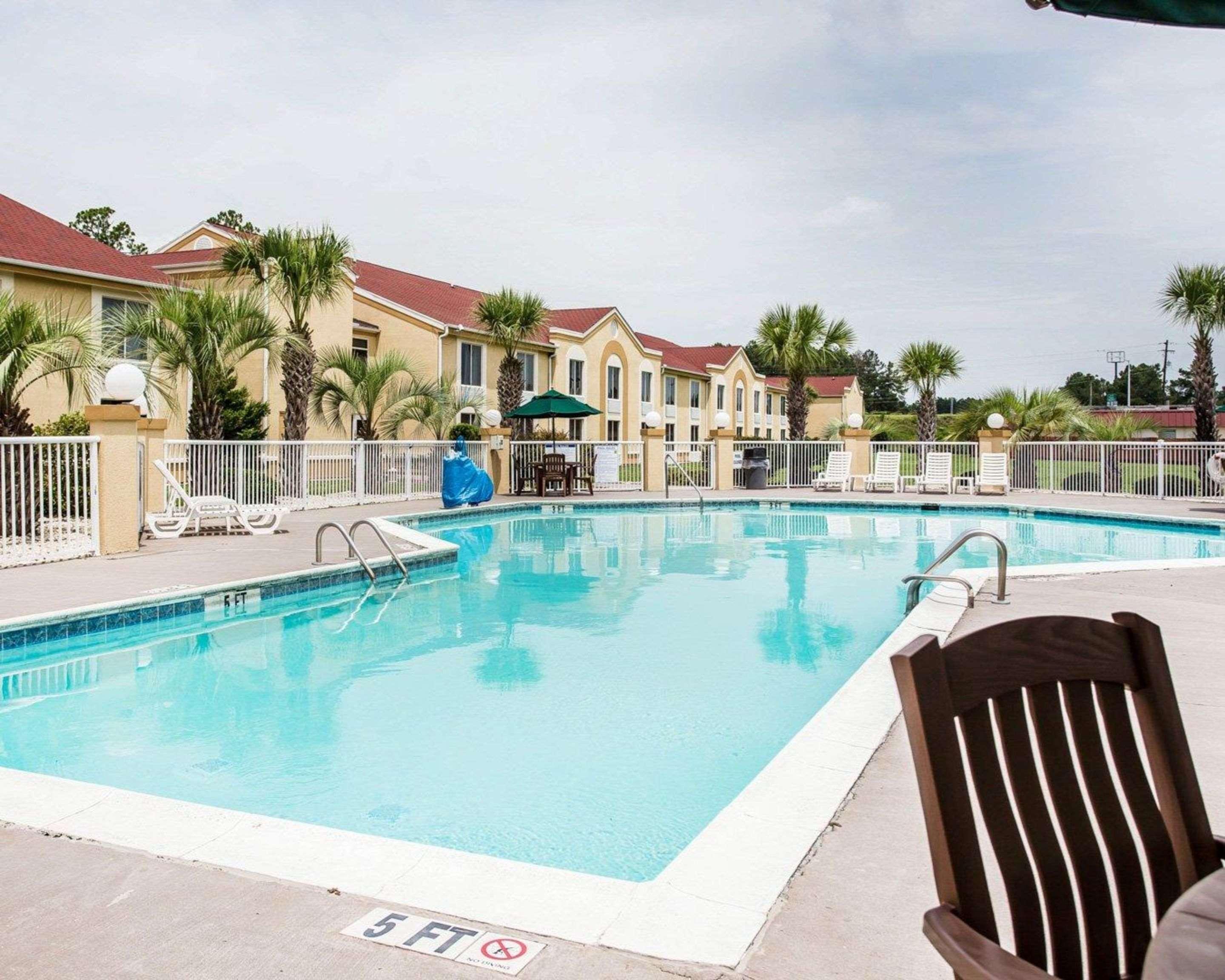 Comfort Inn & Suites Walterboro I-95 Екстер'єр фото