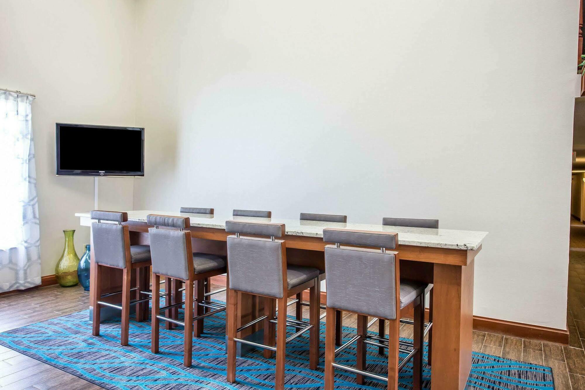 Comfort Inn & Suites Walterboro I-95 Екстер'єр фото