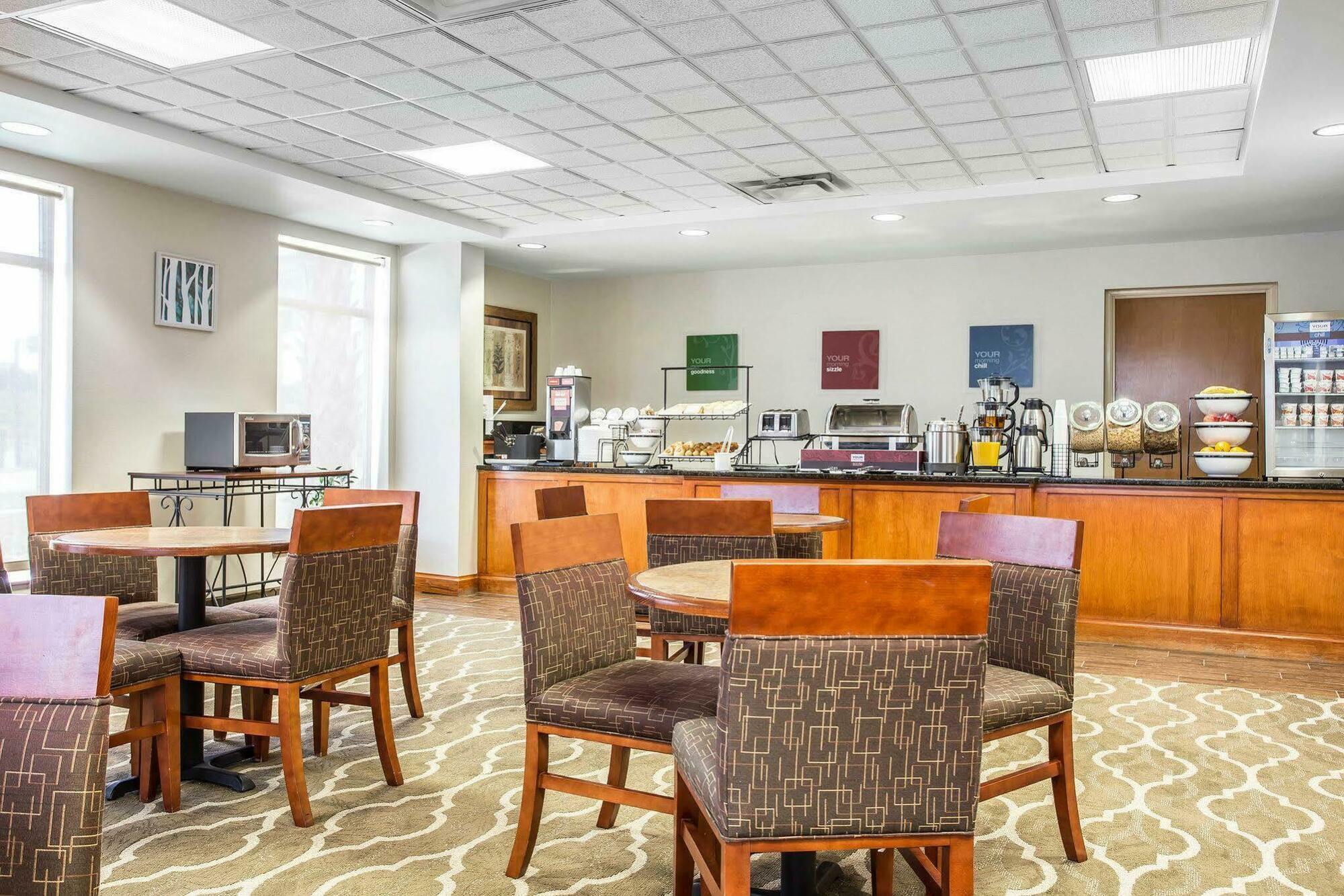 Comfort Inn & Suites Walterboro I-95 Екстер'єр фото