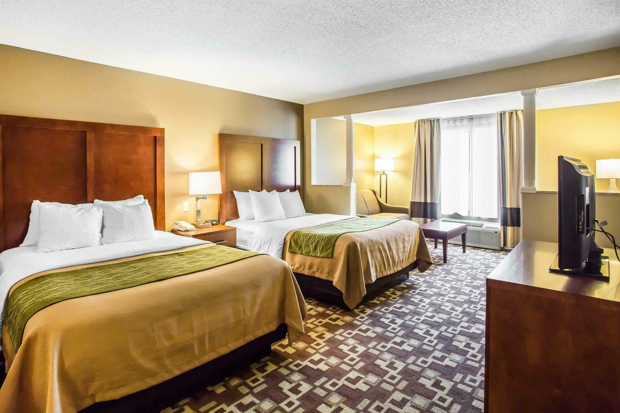 Comfort Inn & Suites Walterboro I-95 Екстер'єр фото
