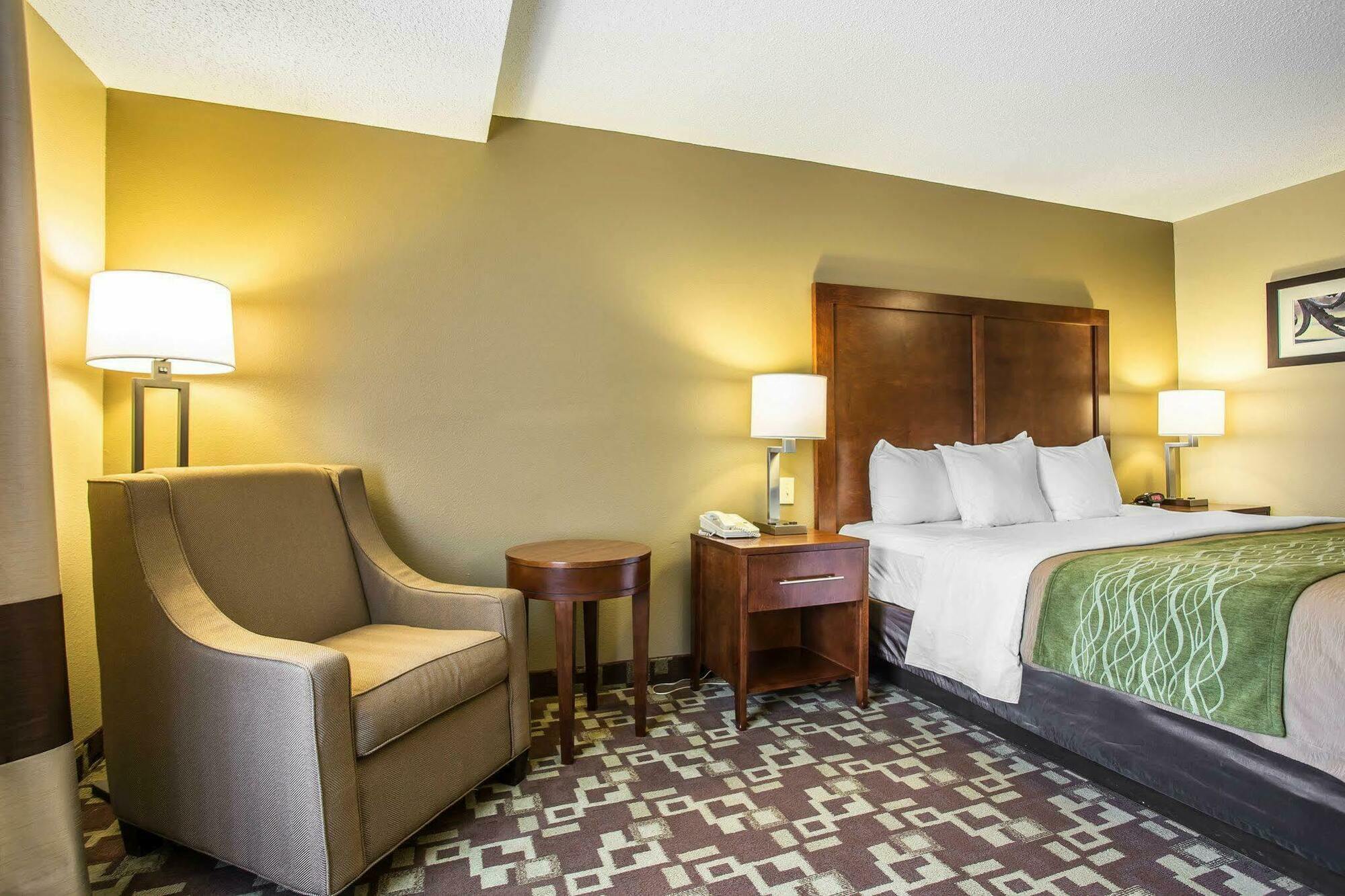 Comfort Inn & Suites Walterboro I-95 Екстер'єр фото